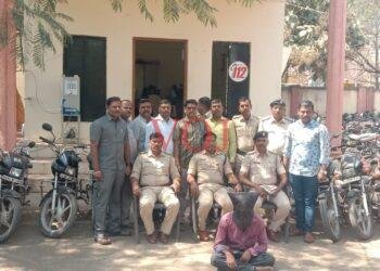 ಬೈಕ್ ಹಾಗೂ ಸಿಗರೆಟ್ ಕಳ್ಳನ ಬಂಧನ..!