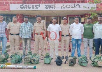 ಮೋಟಾರು ಕಳ್ಳರನ್ನು ಅಂದರ್ ಮಾಡಿದ ಪೋಲಿಸರು..!