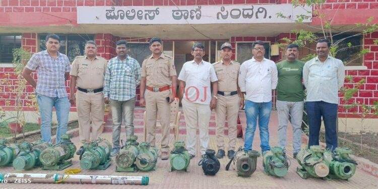 ಮೋಟಾರು ಕಳ್ಳರನ್ನು ಅಂದರ್ ಮಾಡಿದ ಪೋಲಿಸರು..!