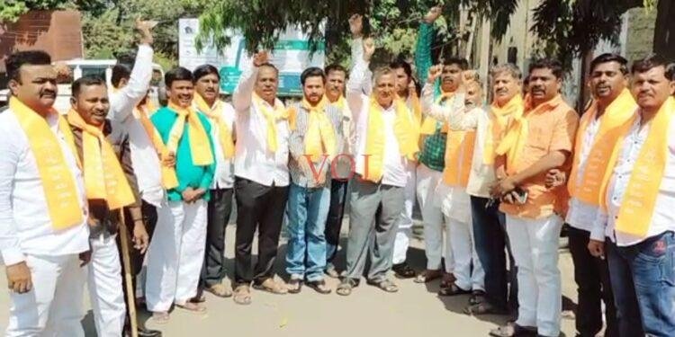 ರಾಣಿ ಚೆನ್ನಮ್ಮ ಪುಸ್ಥಳಿ ಮಾಡುವಲ್ಲಿ ರಾಜಕೀಯ..!