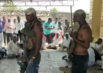 ಹುಡಗಿಯನ್ನ ಚುಡಾಯಿಸಿದ್ದಕ್ಕೆ, ತಲೆ ಬೊಳಿಸಿ ಸುಣ್ಣ ಹಚ್ಚಿ ಚಪ್ಪಲಿ ಹಾರ ಹಾಕಿ ಮೆರವಣಿಗೆ..! ಎಲ್ಲಿ ಅಂತಿರಾ..?