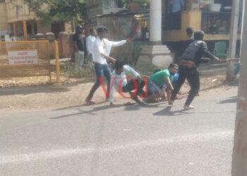 ಕ್ಷುಲ್ಲಕ ಕಾರಣಕ್ಕೆ ಇಬ್ಬರ ಮೇಲೆ ಹಲ್ಲೆ..!