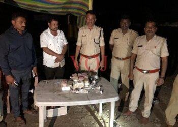 ಭೀಮೆಯ ಧೂಳಖೇಡ ಚೆಕ್ ಪೊಸ್ಟ್ ನಲ್ಲಿ ಕಂತೆ ಕಂತೆ ನಗದು ಜಪ್ತಿ..!