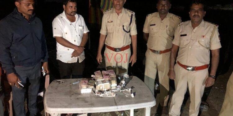 ಭೀಮೆಯ ಧೂಳಖೇಡ ಚೆಕ್ ಪೊಸ್ಟ್ ನಲ್ಲಿ ಕಂತೆ ಕಂತೆ ನಗದು ಜಪ್ತಿ..!