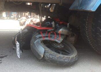 ಬೈಕ್ ಹಾಗೂ ಲಾರಿ ಮಧ್ಯೆ ಮುಖಾಮುಖಿ ಡಿಕ್ಕಿ..ಬೈಕ್ ಸವಾರ ಸಾವು..!