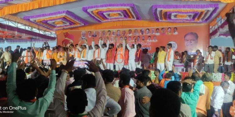 ಕೈ ವಿರುದ್ಧ ಹಿಂದೂ ಹುಲಿ ಯತ್ನಾಳ ವಾಗ್ದಾಳಿ ..!