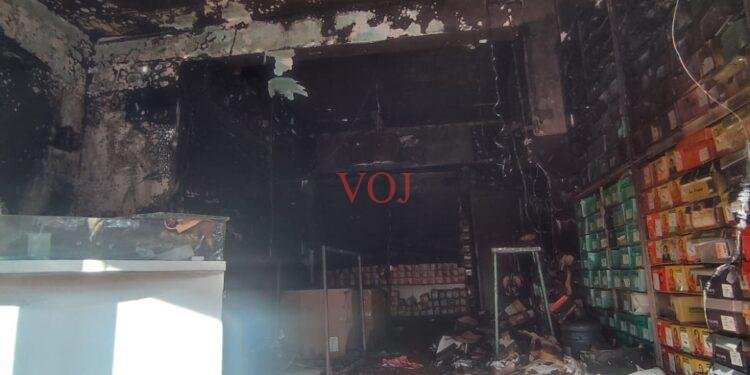 ಅಗ್ನಿ ಅವಘಡ ಚಪ್ಪಲಿ ಅಂಗಡಿ ಭಸ್ಮ..!