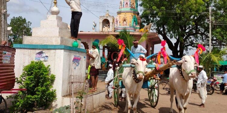 ಮಳೆಗಾಗಿ ದೇವರ ಮೊರೆ ಹೋದ ಮಸಳಿ ಗ್ರಾಮಸ್ಥರು..!