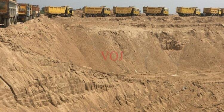 ಅಕ್ರಮ ಮರಳು ದಂಧೆಕೋರರ ವಿರುದ್ಧ ಶಾಸಕಿ ಕರೆಮ್ಮ ನಾಯಕ್ ಹೋರಾಟ: