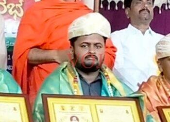 ರಾಜ್ಯ ಮಟ್ಟದ ಕರ್ನಾಟಕ ಕಣ್ಮಣಿ ಪ್ರಶಸ್ತಿಗೆ ಆಯ್ಕೆಯಾದ ರವಿ ಬಡಿಗೇರ..