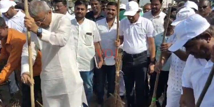 ಇಂಡಿಯಲ್ಲಿ ಸ್ವಚ್ಛ ಅಭಿಯಾನಕ್ಕೆ ಚಾಲನೆ ನೀಡಿದ ಶಾಸಕ ಪಾಟೀಲ..