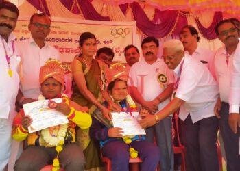 ಕುಸ್ತಿಯಲ್ಲಿ ಕಂಚಿನ ಪದಕ ಪಡೆದ ಇಂಡಿಯ ಯುವಕ, ಯುವತಿ..!