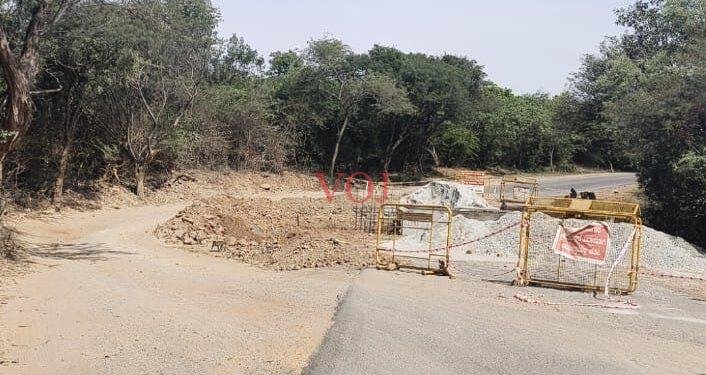 ಕಿರು ಸೇತುವೆ ಕಾಮಗಾರಿ ವಿಳಂಬ? ಅಪಾಯದಲ್ಲಿ ಸಂಚರಿಸುತ್ತಿರುವ ವಾಹನ ಸವಾರರು..!