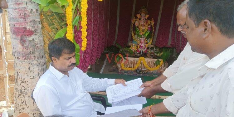 ಗೌರಿ ಗಣೇಶ ದೇವರ ದರ್ಶನ ಪಡೆದ ಶಾಸಕ ಎಂಆರ್ ಮಂಜುನಾಥ್