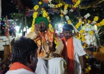 ಗ್ರಾಮ ದೇವತೆ ಜಾತ್ರಾ ಮಹೋತ್ಸವ ಅಂಗವಾಗಿ ಅಂಕಲಿ ಶ್ರೀಗಳಿಗೆ ತುಲಬಾರ ಕಾರ್ಯಕ್ರಮ: