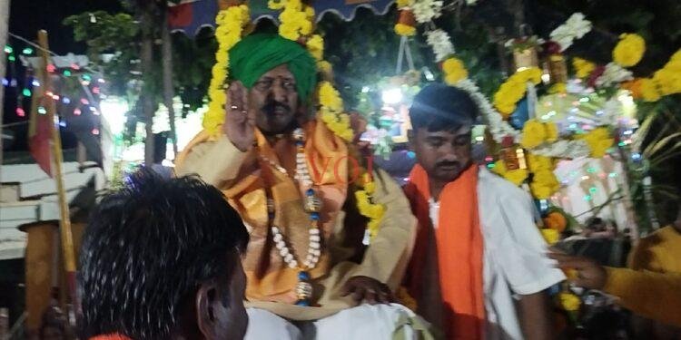 ಗ್ರಾಮ ದೇವತೆ ಜಾತ್ರಾ ಮಹೋತ್ಸವ ಅಂಗವಾಗಿ ಅಂಕಲಿ ಶ್ರೀಗಳಿಗೆ ತುಲಬಾರ ಕಾರ್ಯಕ್ರಮ: