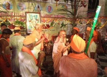 ಸಿದ್ಧಲಿಂಗ ಮಹಾರಾಜರ ಪುಣ್ಯಸ್ಮರಣೋತ್ಸವ : ಹದಿನೈದು ಭಜನಾ ತಂಡ ಕಲಾ ಪ್ರದರ್ಶನ.