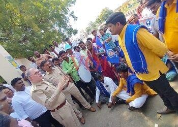 ಆರೋಪಿಗಳನ್ನು ಬಂದಿಸುವಲ್ಲಿ ಪೋಲಿಸ್ ಇಲಾಖೆ ವಿಫಲ; ದಲಿತ ಸಂಘರ್ಷ ಸಮಿತಿ ಪ್ರೊಟೆಸ್ಟ್: