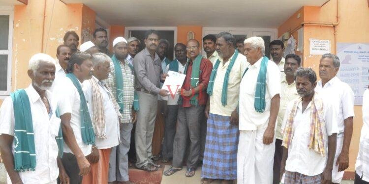 ತಹಸಿಲ್ದಾರ್ ಕಛೇರಿಯಲ್ಲಿ ರೆಕಾರ್ಡ ದಾಖಲೆಗಳು ಕಳ್ಳತನ..! ಆರೋಪಿಗಳನ್ನು ಪತ್ತೇ ಹಚ್ಚಿ ಕಾನೂನ ಕ್ರಮ ಕೈಗೊಳ್ಳಲು ಮನವಿ