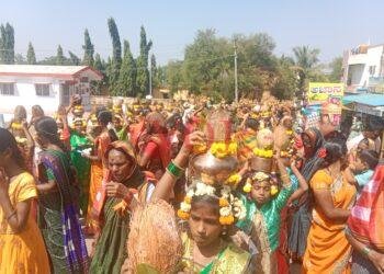 ಲಚ್ಯಾಣ ಶ್ರೀ ಸಿದ್ಧಲಿಂಗ ಮಹಾರಾಜರ ಭಾವಚಿತ್ರದ ಭವ್ಯ ಮೆರವಣಿಗೆ