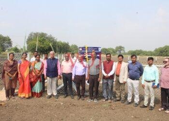 ಇಂಡಿ ಕೃಷಿ ವಿಜ್ಞಾನಕೇಂದ್ರದಲ್ಲಿ ಕುಲಪತಿಗಳಿಂದ ಹವಾಮಾನ ಘಟಕ