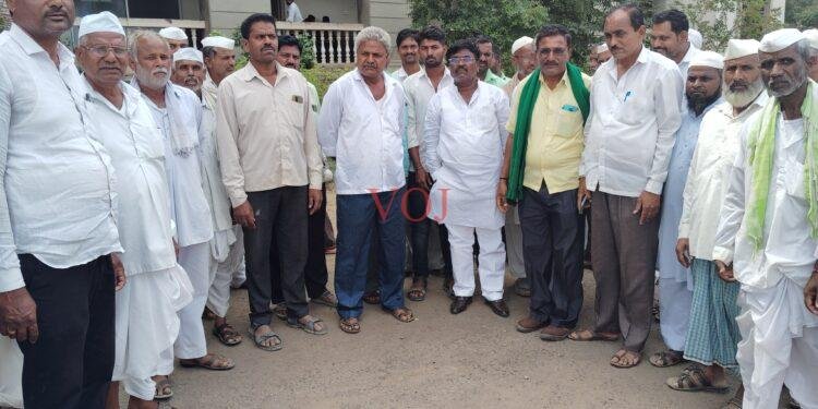 ಗುತ್ತಿ ಬಸವಣ್ಣ ಕಾಲುವೆಗೆ ನೀರು ಹರಿಸಲು ಪ್ರತಿಭಟನೆ..!