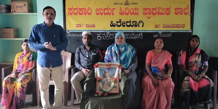 ಕನಕದಾಸರ ತತ್ವಾದರ್ಶ ಮನುಕುಲಕ್ಕೆ ದಾರಿದೀಪ : ಸಂತೋಷ ಬಂಡೆ