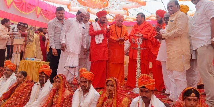 ಸಾಮೂಹಿಕ ವಿವಾಹ ಭಾಗ್ಯವಂತರ ಮದುವೆ : ಶ್ರೀಕಂಠ ಶಿವಾಚಾರ್ಯರರು