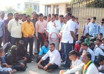 ಬಸ್ ಸೌಕರ್ಯಕ್ಕಾಗಿ ವಿದ್ಯಾರ್ಥಿಗಳಿಂದ ಪ್ರತಿಭಟನೆ