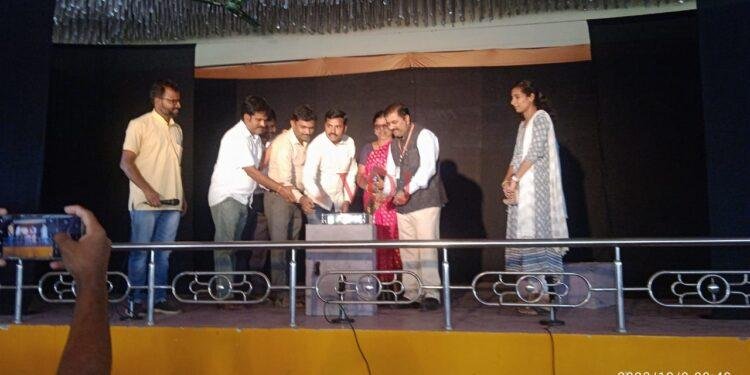 ಪಠ್ಯ ಆಧಾರಿತ ನಾಟಕ ಪ್ರದರ್ಶನ ಉದ್ಘಾಟನೆ.