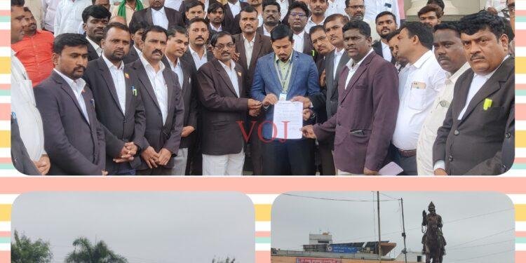 ನ್ಯಾಯವಾದಿ ಮೇಲೆ ಹಲ್ಲೆ ಖಂಡಿಸಿ ಇಂಡಿಯಲ್ಲಿ ಪ್ರತಿಭಟನೆ..