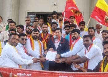 “ಇಂಡಿ” ಪ್ರತ್ಯೇಕ ಜಿಲ್ಲೆಗೆ ಆಗ್ರಹಿಸಿ ಕರವೇ ವಿಶೇಷ ಪ್ರತಿಭಟನೆ..! ಏನಾಗಿತ್ತು ಗೊತ್ತಾ..?