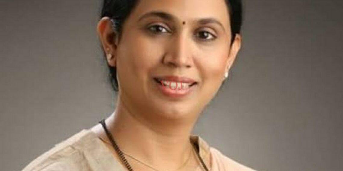 ಅಂಗನವಾಡಿ ಸಹಾಯಕಿಗೆ ನೆರವು, ಸಚಿವೆ ಲಕ್ಷ್ಮೀ ಹೆಬ್ಬಾಳಕರ್