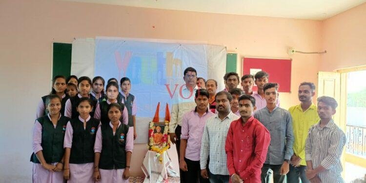 ದೇಶದಲ್ಲಿ ಜ್ಞಾನದ ದೀವಿಗೆ ಹಚ್ಚಿದ ವೀರ ಸನ್ಯಾಸಿ