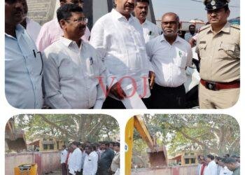 ಡಾ. ಬಿ ಆರ್ ಅಂಬೇಡ್ಕರ್ ವೃತ್ತ ನಿರ್ಮಾಣ ಹಾಗೂ ರಸ್ತೆ ಅಗಲೀಕರಣ ಪರಿಶೀಲಿಸಿದ ಶಾಸಕ ಎಮ್ ಆರ್ ಮಂಜುನಾಥ್ 