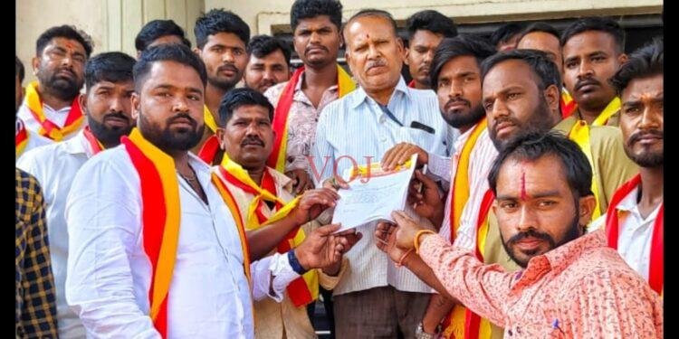 ಟಂ.ಟಂ ಗೆ ಪಾರ್ಕಿಂಗ ಆಗ್ರಹಿಸಿ ಪ್ರತಿಭಟನೆ..!