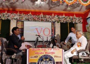 ಕೌನ ಬನೇಗಾ ವಿಧ್ಯಾಪತಿ “ಹಾಟ್ ಶೀಟಲ್ಲಿ” ಶಾಸಕ ಪಾಟೀಲ್..! ಉತ್ತರಿಸಿದ್ದು ಹೇಗೆ ಗೊತ್ತಾ..? ವಿಡಿಯೋ ಸಮೇತ ವಿಕ್ಷಿಸಿ..