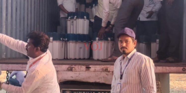 ಲೋಕ ಸಭೆ ಚುನಾವಣೆ 2024 : ಬಿಗಿ ಭದ್ರತೆಯಲ್ಲಿ ವಿದ್ಯುನ್ಮಾನ ಯಂತ್ರ ಇಂಡಿಗೆ