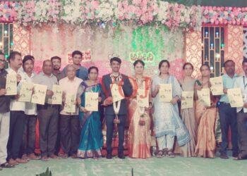 ಮದುವೆ ಮಂಟಪದಲ್ಲಿ ಮತದಾನ ಜಾಗೃತಿ..ಎಲ್ಲಿ ಗೊತ್ತಾ..?