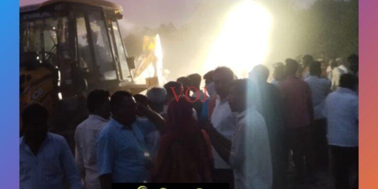 ಬ್ರೇಕಿಂಗ್: ಇಂಡಿಯಲ್ಲಿ ಕೊಳವೆ ಬಾವಿಗೆ ಬಿದ್ದ ಬಾಲಕ..!