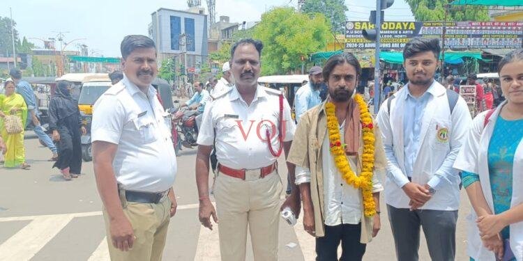 ಅಟೋ ಚಾಲಕನ ಕಾರ್ಯ ಶ್ಲಾಘನೀಯ..! ಏನು ಗೊತ್ತಾ..?