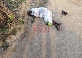 ಪತ್ನಿಯನ್ನು ಕೊಡಲಿಯಿಂದ ಕೊಚ್ಚಿ ಹತ್ಯೆ.! ಮುಂದೆ ಮಾಡಿದ್ದೇನು..?