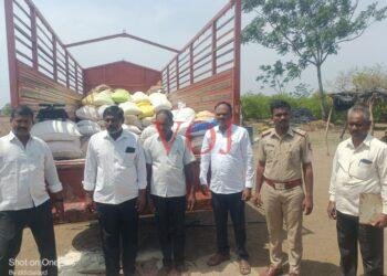 ಇಂಡಿಯಲ್ಲಿ ಅಕ್ರಮವಾಗಿ ಅಕ್ಕಿ ಸಂಗ್ರಹಿಸಿದ ಅಡ್ಡೆಯ ಮೇಲೆ ದಾಳಿ..! ಆಗಿದ್ದೇನು..?