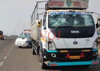 ಬ್ರೇಕಿಂಗ್ : ಕ್ಯಾಂಟರ್ ಅಡ್ಡಗಟ್ಟಿ ದರೋಡೆ..ಹಣ ದೊಚಿದ್ದು, ಎಷ್ಟು ಗೊತ್ತಾ..?