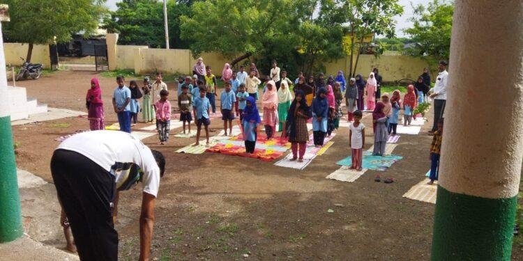 ಉರ್ದುಹಿರಿಯ ಪ್ರಾಥಮಿಕ ಶಾಲೆಯಲ್ಲಿ ಯೋಗ ದಿನಾಚರಣೆ