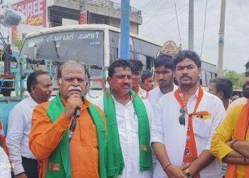 ಟಕಾ ಟಕ್..ಟಕಾ ಟಕ್..! ಪೆಟ್ರೋಲ್, ಡೀಸೆಲ್ ಬೆಲೆ ಏರಿಕೆ ಖಂಡಿಸಿ ಮೈತ್ರಿ ಪಕ್ಷದಿಂದ ಪ್ರತಿಭಟನೆ..!