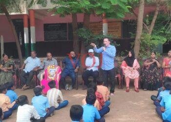 ವಚನಗಳ ಸಂರಕ್ಷಕ ಡಾ.ಫ ಗು ಹಳಕಟ್ಟಿ-ಸಂತೋಷ ಬಂಡೆ