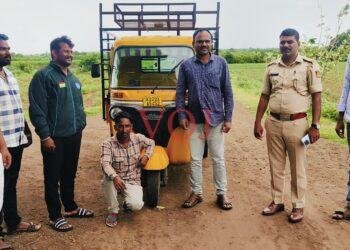 ಅಕ್ರಮ ಅಕ್ಕಿ ಸಾಗಾಟ ಓರ್ವನ ಬಂಧನ..! ಎಲ್ಲಿ ಗೊತ್ತಾ,?