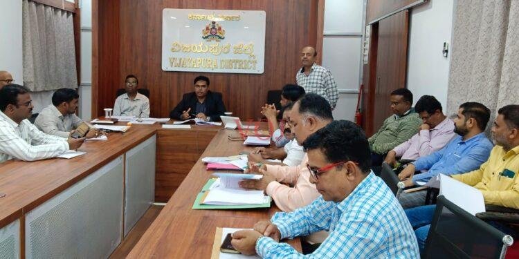 ಪ್ರವಾಹ ಪರಿಸ್ಥಿತಿ ಸಮರ್ಥವಾಗಿ ಎದುರಿಸಲು ಸನ್ನದ್ಧರಾಗಿರುವಂತೆ ಜಿಲ್ಲಾಧಿಕಾರಿ ಟಿ.ಭೂಬಾಲನ್ ಸೂಚನೆ
