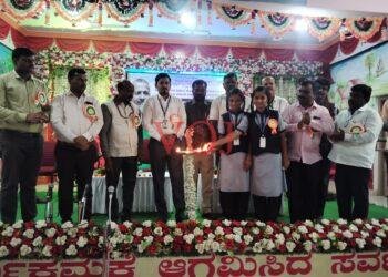 ಡಿ.ದೇವರಾಜ ಅರಸು ಸಾಮಾಜಿಕ ಕ್ರಾಂತಿಯ ಹರಿಕಾರ : ಕಂದಾಯ ಉಪವಿಭಾಗ ಅಧಿಕಾರಿ ಅಬೀದ್ ಗದ್ಯಾಳ